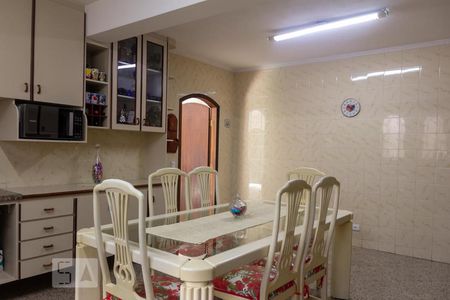 Casa à venda com 175m², 4 quartos e 4 vagas Casa à venda com 175m², 4 quartos e 4 vagasCozinha