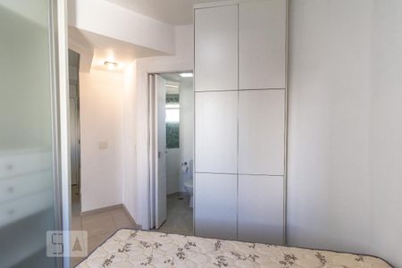 Studio para alugar com 50m², 1 quarto e 1 vaga Studio para alugar com 50m², 1 quarto e 1 vagaQuarto