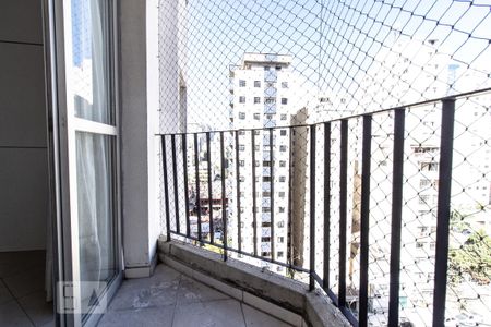 Varanda de kitnet/studio para alugar com 1 quarto, 50m² em Bela Vista, São Paulo