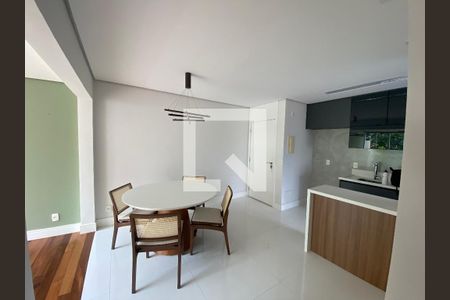 Apartamento à venda com 60m², 2 quartos e 1 vagaSala de Jantar