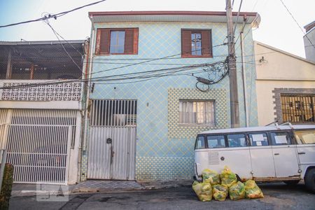 Casa à venda com 100m², 3 quartos e 3 vagasFachada
