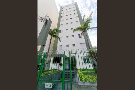 Studio à venda com 33m², 1 quarto e 1 vaga Studio à venda com 33m², 1 quarto e 1 vagaFachada