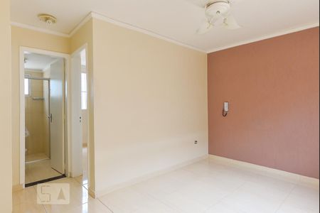 Sala de apartamento para alugar com 2 quartos, 43m² em Vila Pompéia, Campinas