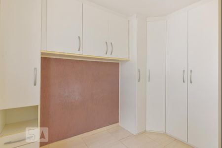 Quarto 1 de apartamento para alugar com 2 quartos, 43m² em Vila Pompéia, Campinas