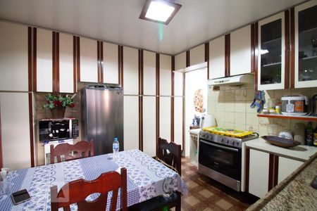 Casa à venda com 300m², 3 quartos e 1 vagaCozinha