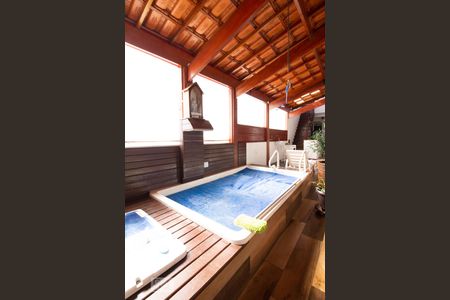 Casa à venda com 300m², 3 quartos e 1 vagaPiscina