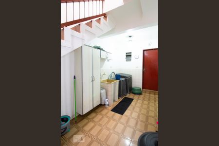 Casa à venda com 300m², 3 quartos e 1 vagaÁrea de Serviço