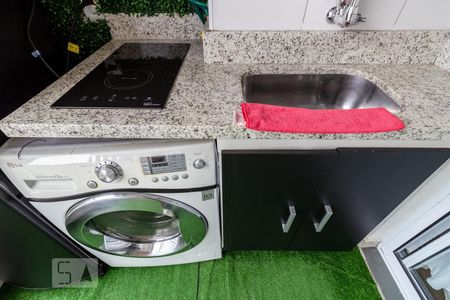 Apartamento para alugar com 40m², 1 quarto e sem vaga Apartamento para alugar com 40m², 1 quarto e sem vagaVaranda e Cozinha