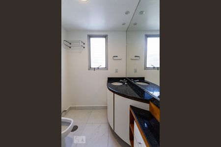 Apartamento para alugar com 62m², 1 quarto e 2 vagasBanheiro da Suíte