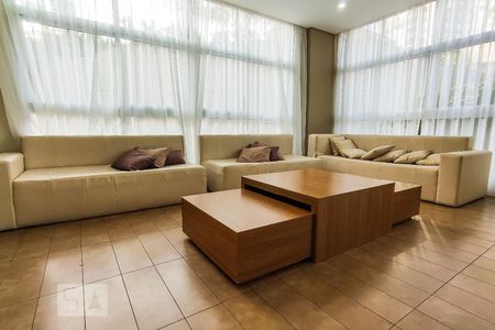 Apartamento à venda com 48m², 1 quarto e 1 vaga Apartamento à venda com 48m², 1 quarto e 1 vagaÁrea comum - Salão de festas