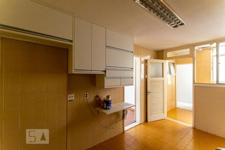 Apartamento para alugar com 85m², 2 quartos e 1 vagaCozinha