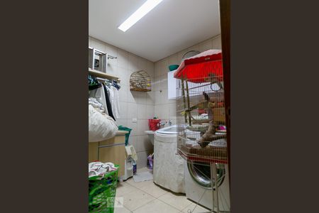 Casa à venda com 369m², 5 quartos e 4 vagas Casa à venda com 369m², 5 quartos e 4 vagasLavanderia