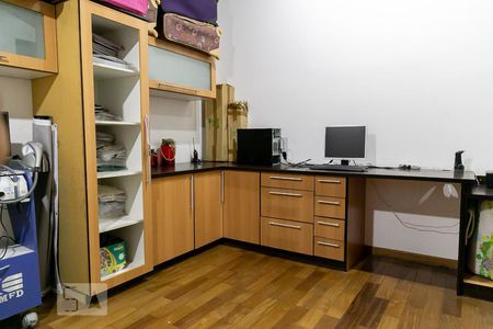 Casa à venda com 369m², 5 quartos e 4 vagas Casa à venda com 369m², 5 quartos e 4 vagasSuíte 3