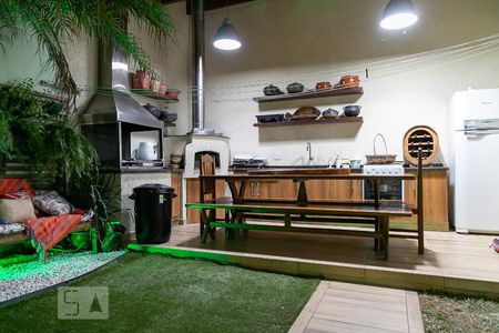 Casa à venda com 369m², 5 quartos e 4 vagas Casa à venda com 369m², 5 quartos e 4 vagasÁrea de lazer - Churrasqueira