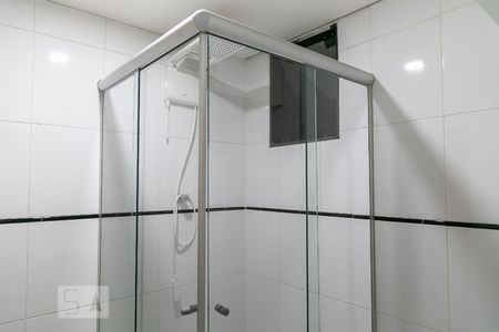 Casa à venda com 369m², 5 quartos e 4 vagas Casa à venda com 369m², 5 quartos e 4 vagasBanheiro suíte 3