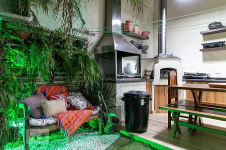 Casa à venda com 369m², 5 quartos e 4 vagas Casa à venda com 369m², 5 quartos e 4 vagasÁrea de lazer - Churrasqueira