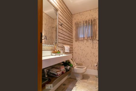 Casa à venda com 369m², 5 quartos e 4 vagas Casa à venda com 369m², 5 quartos e 4 vagasLavabo