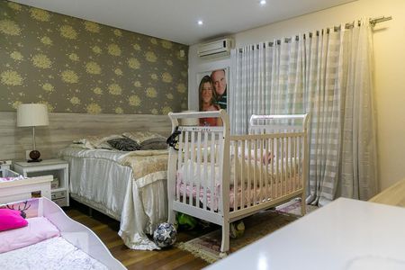 Casa à venda com 369m², 5 quartos e 4 vagas Casa à venda com 369m², 5 quartos e 4 vagasSuíte 1