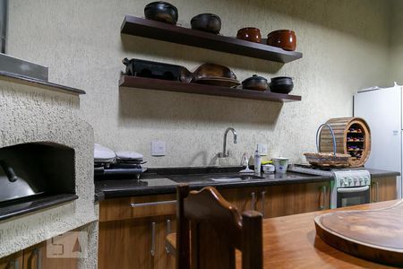 Casa à venda com 369m², 5 quartos e 4 vagas Casa à venda com 369m², 5 quartos e 4 vagasÁrea de lazer - Churrasqueira