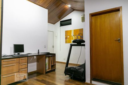 Casa à venda com 369m², 5 quartos e 4 vagas Casa à venda com 369m², 5 quartos e 4 vagasSuíte 3