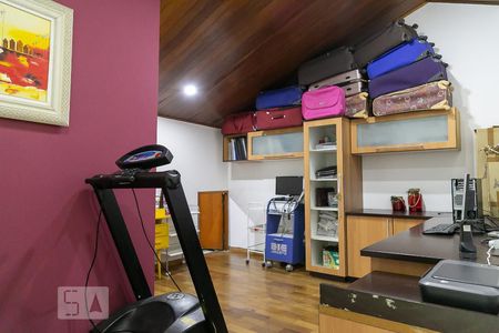 Casa à venda com 369m², 5 quartos e 4 vagas Casa à venda com 369m², 5 quartos e 4 vagasSuíte 3