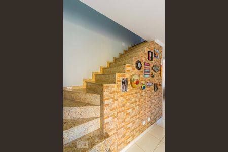 Escada para os Quartos  de casa à venda com 3 quartos, 100m² em Vila Moraes, São Paulo