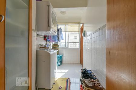 Apartamento à venda com 144m², 3 quartos e 1 vagaÁrea de Serviço