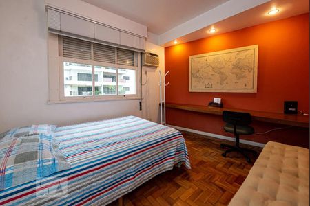 Apartamento à venda com 140m², 3 quartos e 1 vagaQuarto 2