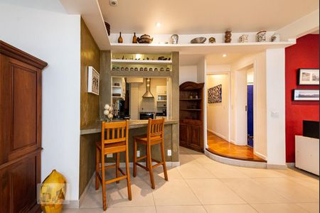 Apartamento à venda com 140m², 3 quartos e 1 vagaSala