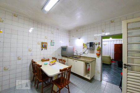 Casa à venda com 225m², 3 quartos e 2 vagasCozinha