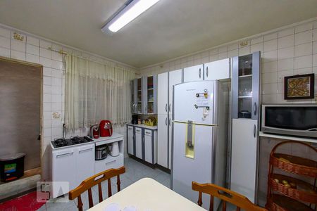 Casa à venda com 225m², 3 quartos e 2 vagasCozinha