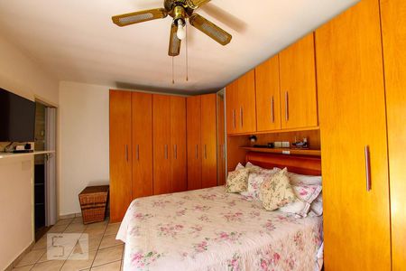 Casa à venda com 225m², 3 quartos e 2 vagasSuite