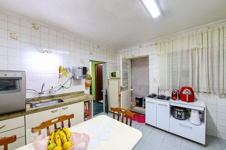 Casa à venda com 225m², 3 quartos e 2 vagasCozinha