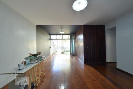Sala de casa para alugar com 4 quartos, 250m² em Asa Sul, Brasília