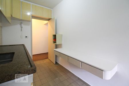 Apartamento para alugar com 75m², 2 quartos e 1 vagaCozinha