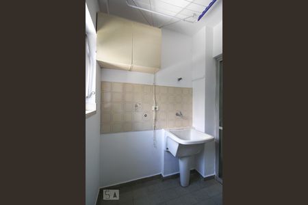 Apartamento para alugar com 75m², 2 quartos e 1 vagaÁrea de Serviço 