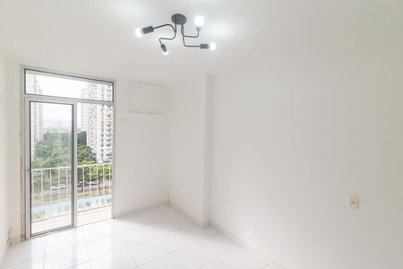 Sala de apartamento para alugar com 2 quartos, 58m² em Barra da Tijuca, Rio de Janeiro