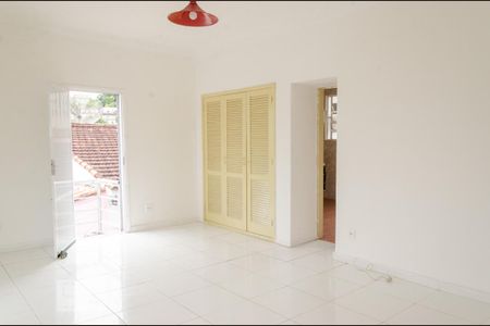Sala de casa para alugar com 2 quartos, 84m² em Tanque, Rio de Janeiro