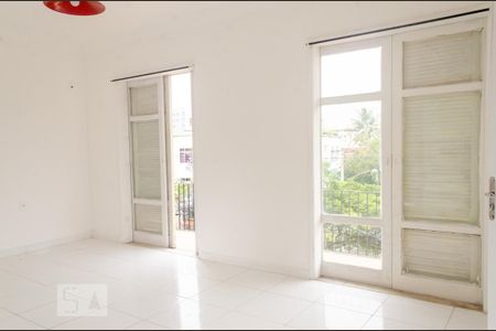 Sala de casa para alugar com 2 quartos, 84m² em Tanque, Rio de Janeiro