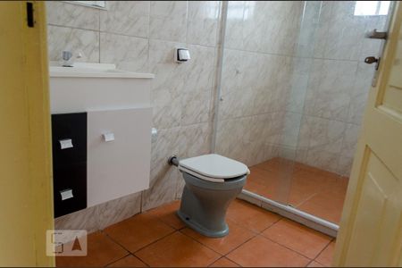 Banheiro de casa para alugar com 2 quartos, 84m² em Tanque, Rio de Janeiro