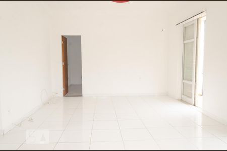 Sala de casa para alugar com 2 quartos, 84m² em Tanque, Rio de Janeiro
