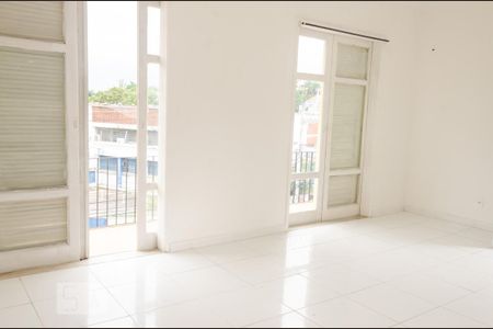 Sala de casa para alugar com 2 quartos, 84m² em Tanque, Rio de Janeiro