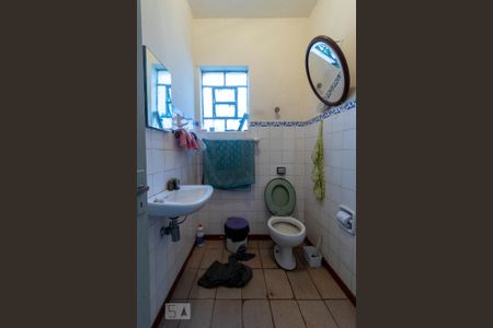 Casa à venda com 220m², 2 quartos e 2 vagasCasa 2 - Banheiro