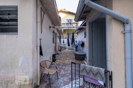 Casa à venda com 220m², 2 quartos e 2 vagasQuintal