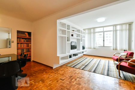 Sala de apartamento para alugar com 4 quartos, 135m² em Higienópolis, São Paulo