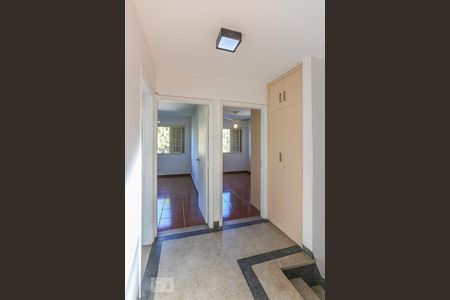 Hall Superior de casa à venda com 3 quartos, 178m² em Rolinópolis, São Paulo