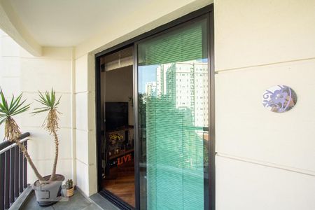 varanda de apartamento para alugar com 3 quartos, 94m² em Moema, São Paulo