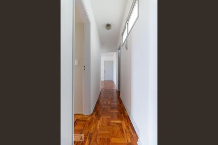 Corredor de apartamento à venda com 2 quartos, 70m² em Sumarezinho, São Paulo