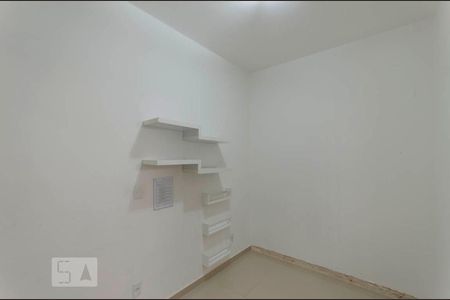 Quarto de casa à venda com 2 quartos, 180m² em Jardim Limoeiro, São Paulo