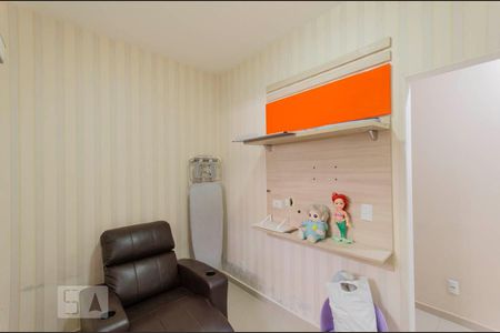 Quarto de casa à venda com 2 quartos, 180m² em Jardim Limoeiro, São Paulo